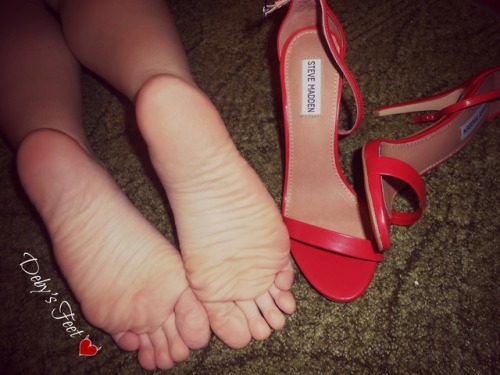 debysfeet:Wrinkled soles and high heels ^^