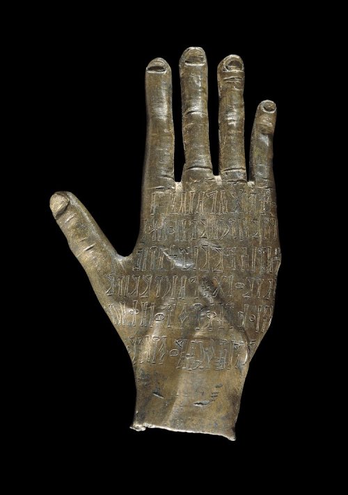 cinoh: heracliteanfire: Copper alloy right hand; life-sized; lost-wax casting; six-line dedicatory i