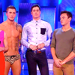 midnite-wet-dreamz:  gayteenhipster:  chookiemunster:  In a scale from Taron Egerton