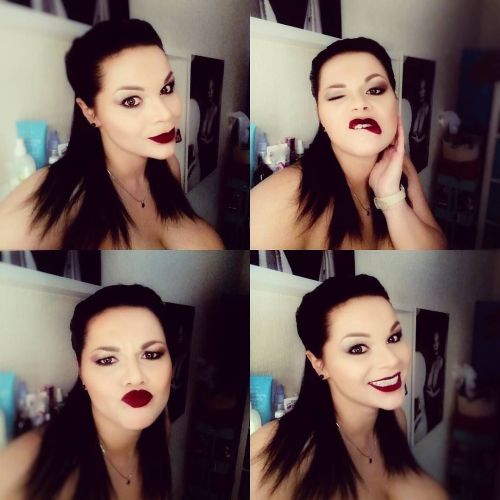 А как вы проводите эту ночь?  #обезьянаиочки #краснаяпомада💄 #неглиже #тычетакаядерзкаяа by miazarring