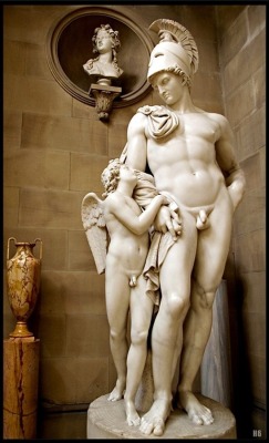 hadrian6:  Cupid and Mars. 19th.century. Mathieu Kessels. Dutch 1784-1836. marble . Chatsworth House. UK. 