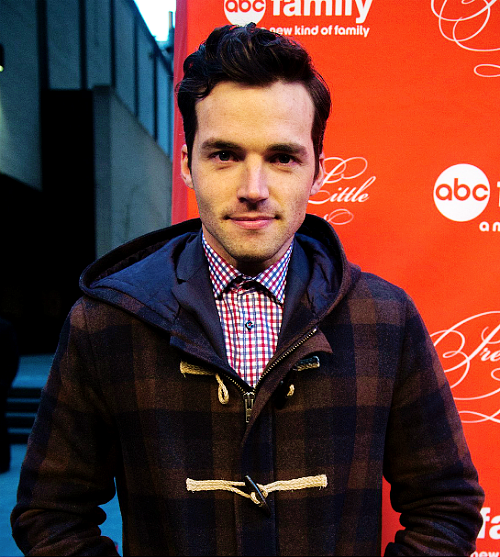 tv-tumbling:  PLL BOYS | Ian Harding   Look at you being all cute.