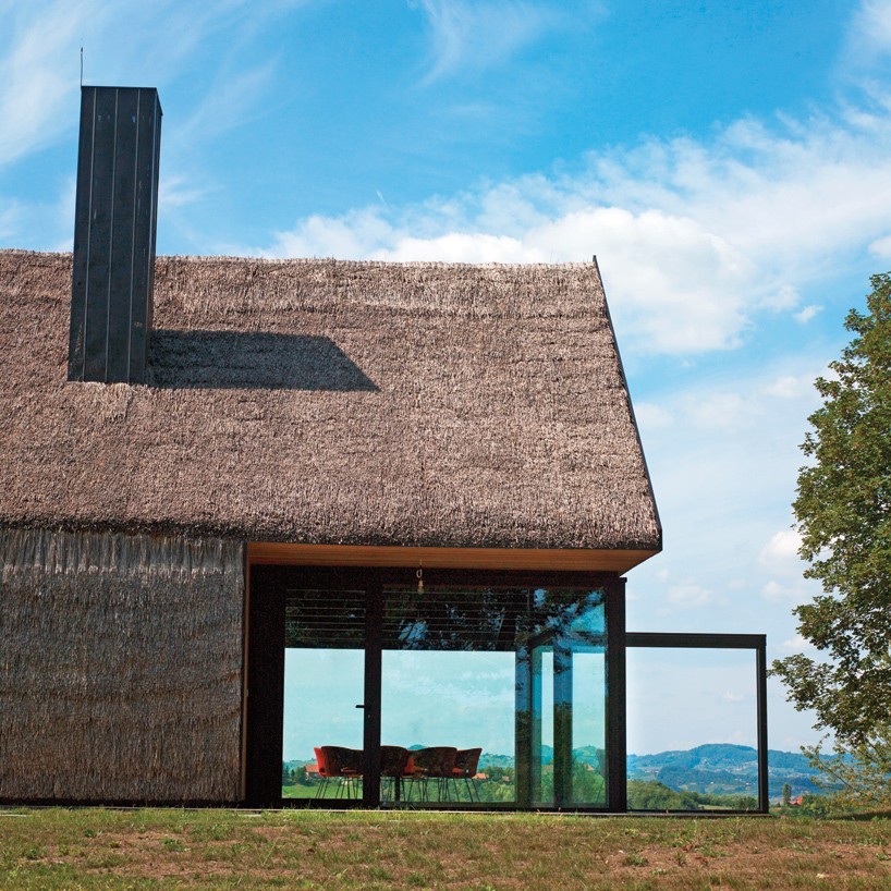 archatlas:       Hiža Proarh   The pre-existing traditional Zagorje cottage is