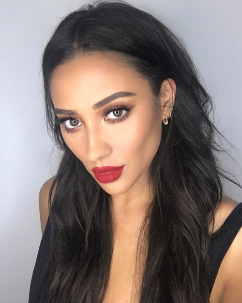 shay-daily:shaym: Thinking about recreating this look @makeupbyariel did on me for an upcoming YouTu