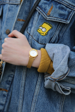 thewhitepepper:  Gold Tone Mesh Strap WatchVintage