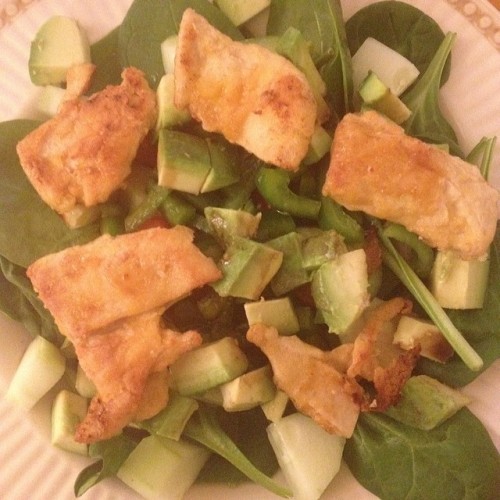 Spinach salad with #gardein chicken&hellip; Yummy!! #vegan #eathealthy #eatclean #donteatmeat #donte