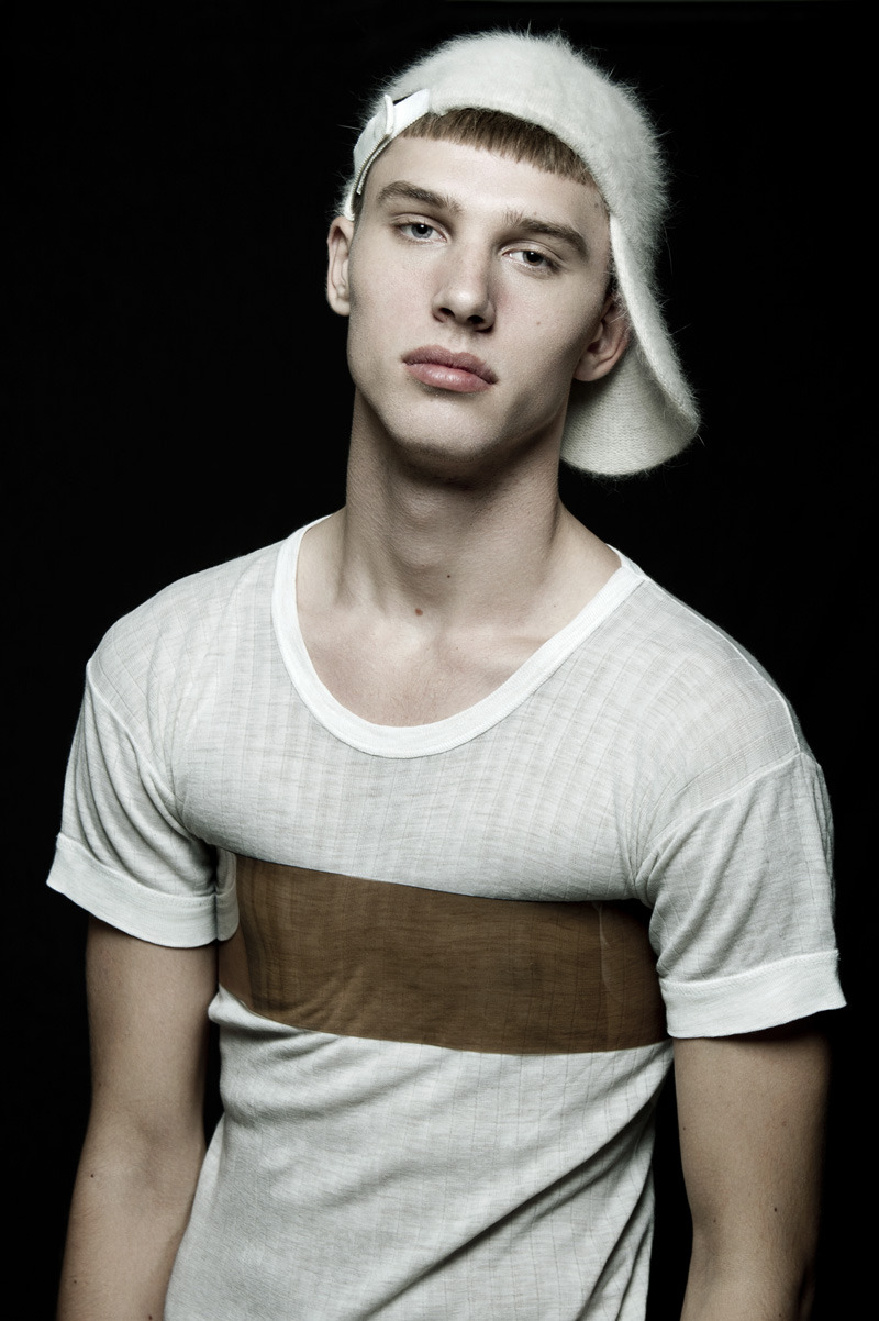 homme&ndash;models:  Yarik Fotiadis DAILY DUO NEW FACE