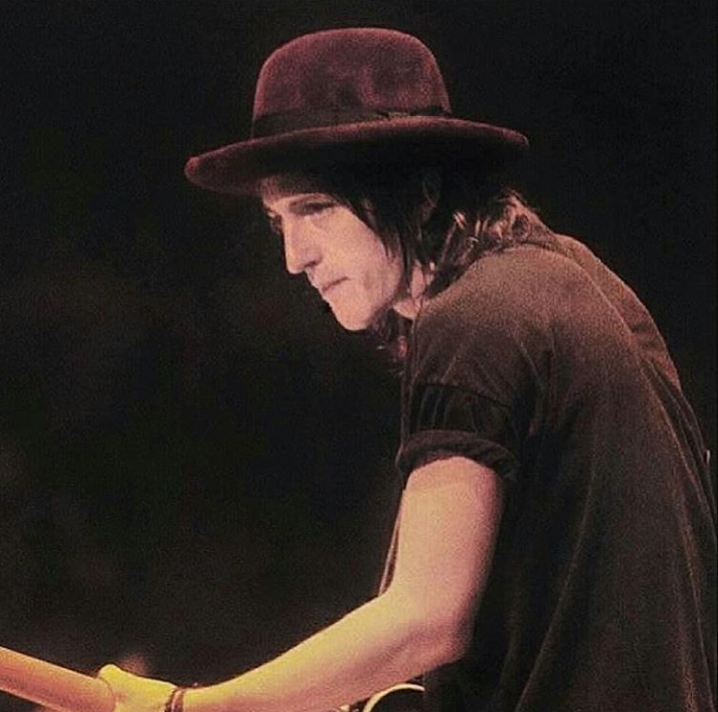 fluffysluffisluv:  hey~ so, today is Izzy’s birthday! happy birthday man! such