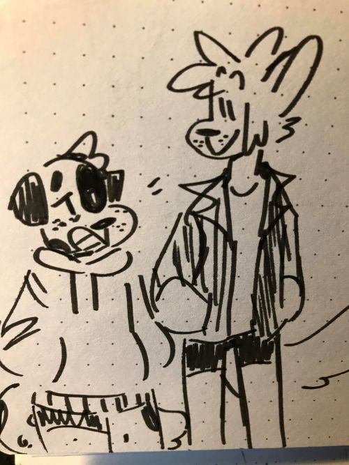 theyre going to hot topic(don’t tag this as a couple or else &gt;:00)