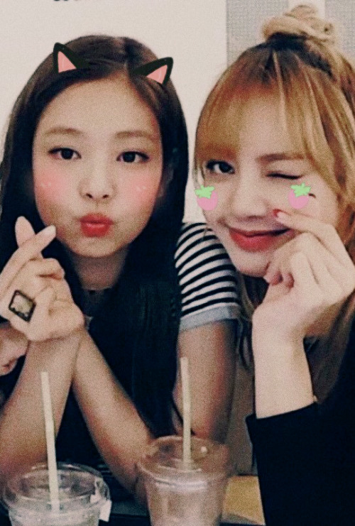 jenlisa wallpapers {for cellphone}like if you saverequest more hereenjoy!