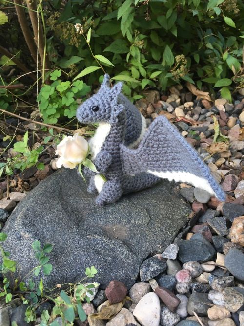 figdays:    Crochet Baby Dragon PDF Pattern