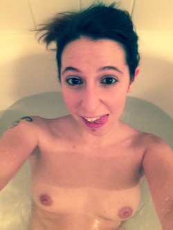 Sexysexandsuch:  Nurseharleynsfw:i May Have An Obsession With Taking Baths. Sorry