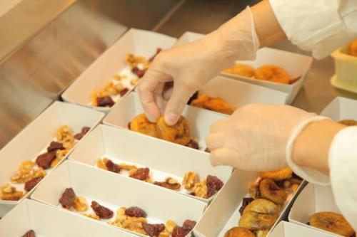 パンに合う羊羹やハーブのらくがんが人気。今話題の和菓子職人「wagashi asobi」にインタビュー