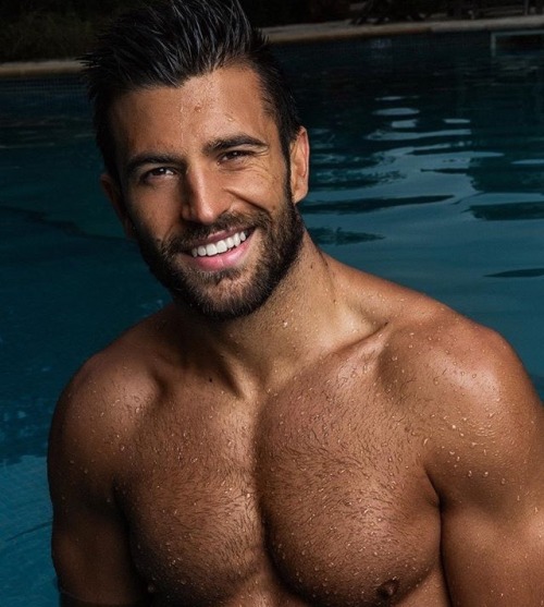 beardburnme:  martoco17 Instagram