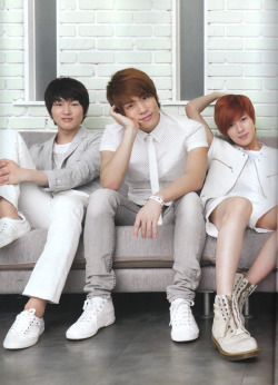 nikitaangels:  Onew & Jonghyun &