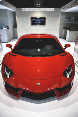 themanliness:  Red Aventador | Source | MVMT | More 