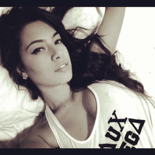 flyestfemales:  flyestfemales = IG: lovealwaystrinahttp://lovealwaystrina.tumblr.com  