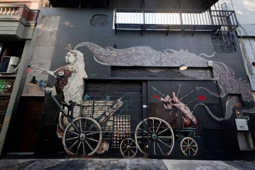 johnnybee:  steampunktendencies:  Victoria Brown Bar, Buenos Aires, Argentine.  I’ve posted this before, but I just noticed the routing of the hot and cold copper pipes and the simple cleverness of it makes me smile.  