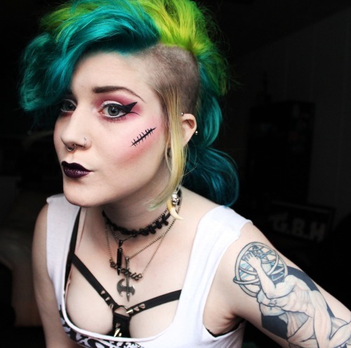 Punks & Skins