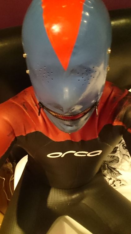 rubberboy-sheeman: Had a sweaty couple of hours in @rbbrjay sweaty and cum filled wetsuit. Had to pu