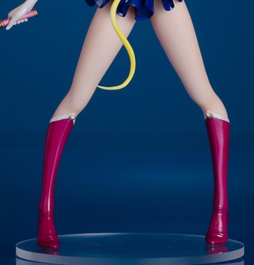 So apparently there's a new Crystal Sailor Moon Figure