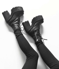 socialpsychopathblr:  Unif Choke Boots, photo by Katie Chambers