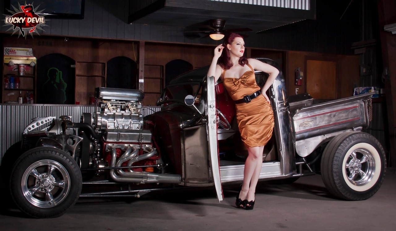 Pin Ups, Rat Rods and Hot Rodz