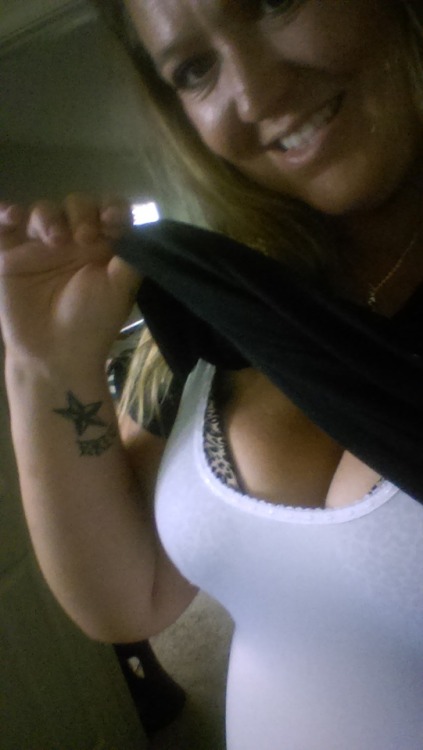 utgrizz: Bra under garments