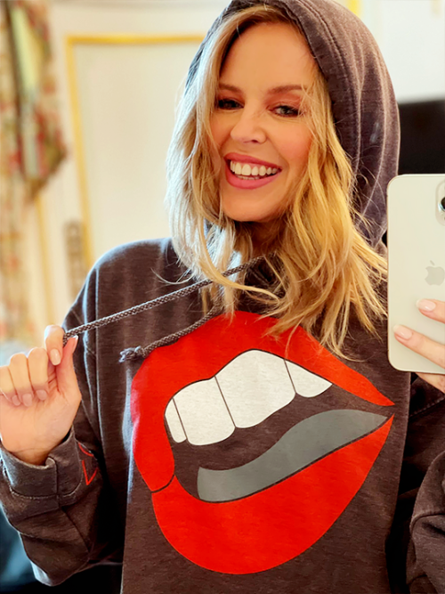 lovekylie: @kylieminogue: I’ve got my FEVER hoodie on and it’s NOT coming off in a hurry