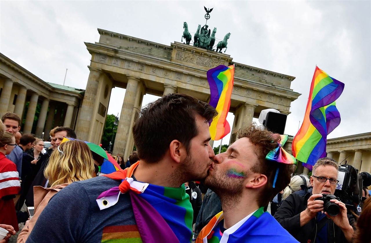 boyskisslove:  What an amazing day… today Germany’s parliament voted to legalize