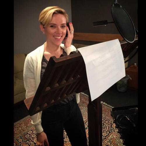 Jon Favreau: “Ssscarlett voicing the role of Kaa #Disney #JungleBook”