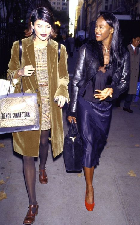 stylinglikeitsthe90s: Helena Christensen and Naomi Campbell, 1994