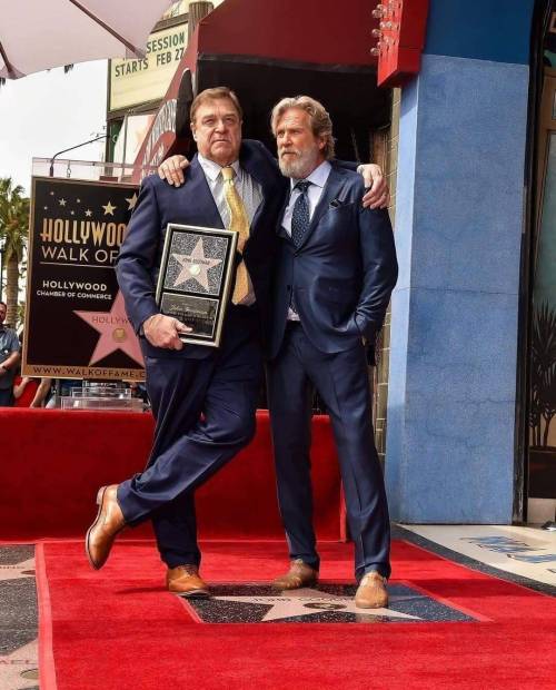 max-e-doodle: John Goodman’s Hollywood Walk Of Fame with ‘The Dude’ Jeff Bridges M