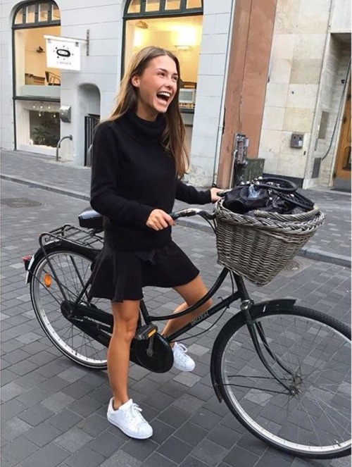 razumichin2:Happy Urban Cyclist
