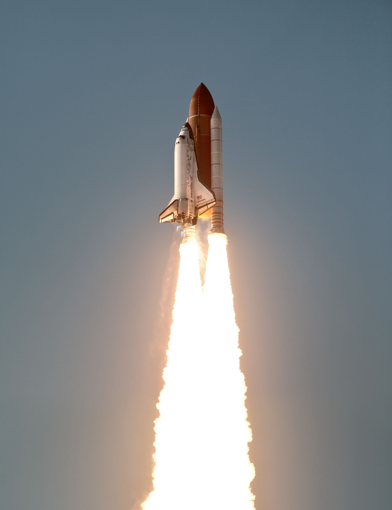 spaceplasma:  Space Shuttle Discovery’s Final Launch  Discovery, known as the workhorse