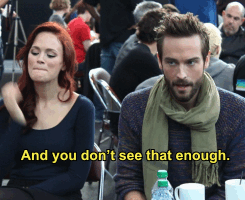 tsvete:  mediamikes:  Tom Mison talking about the kick ass women of Sleepy Hollow.Full article from the Cast/Creators at NYCC 2013 [here.]  He loves his partners in the show and I love them all. 