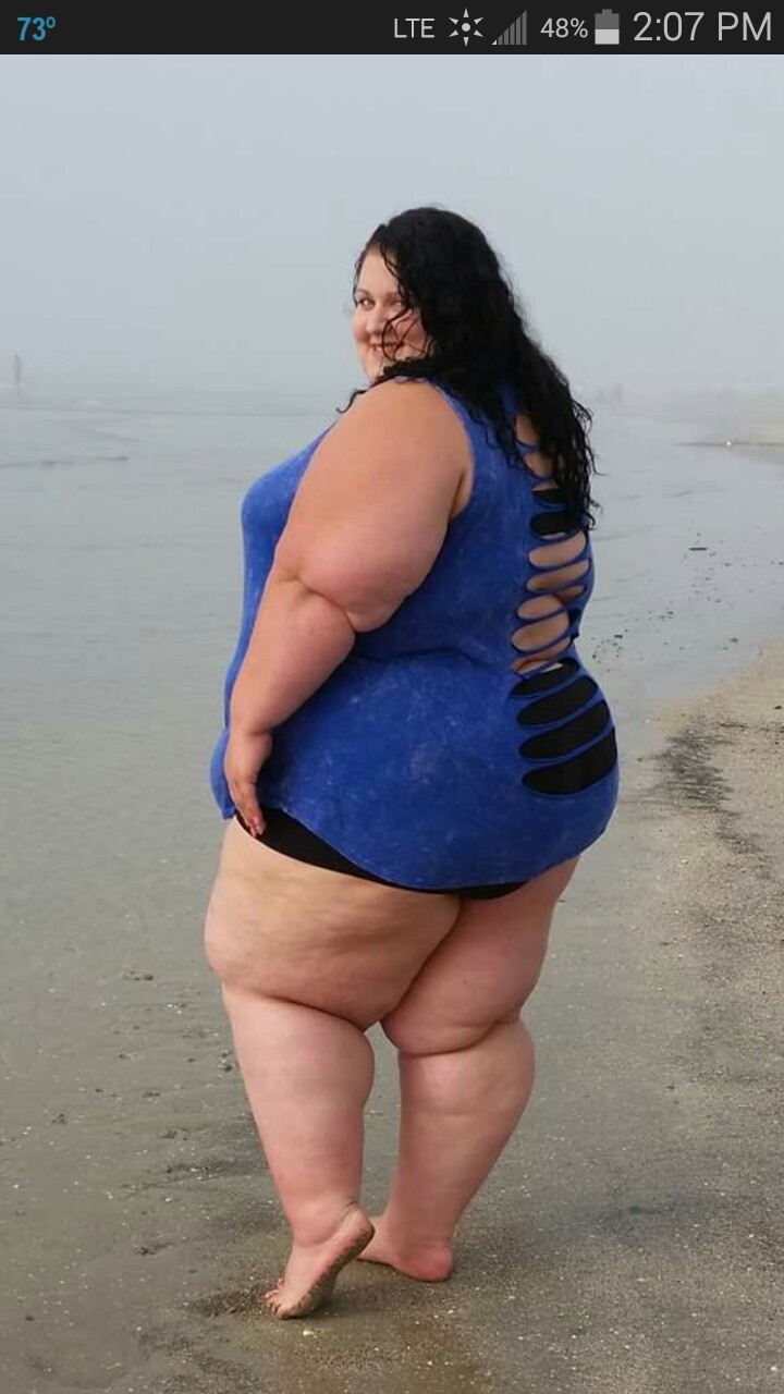 superandsexybbw:  √