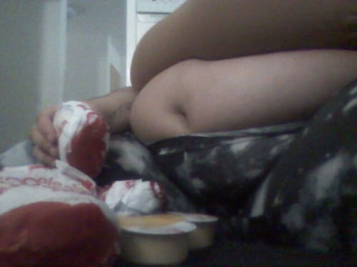 feederismdaily:ssbbwfeedee91:Mmmmm im at the top pic. Eating to eventually look like this gorgeous fatty on the bottom yummEat up piggy!