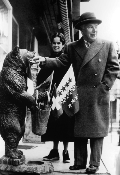 chaplin-images-videos: Gstaad Switzerland - 1952