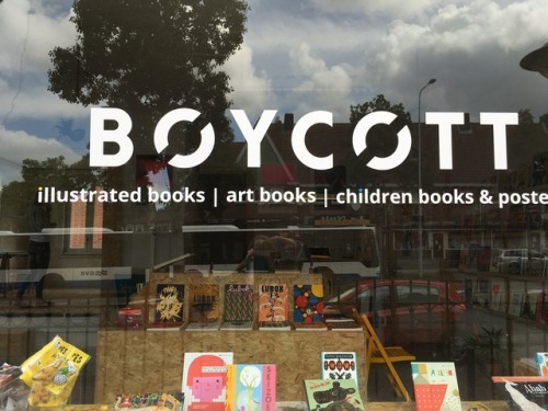 Last week I had a pleasure of meeting guys behind boycott_books ! New on/offline shop filled with be