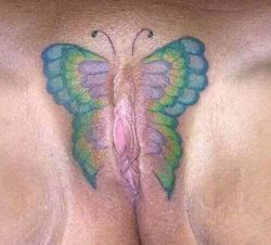 bigculos:  bigbootychaser:  Wow  Pink butterfly