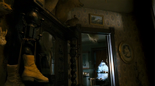 cinemawithoutpeople:Cinema without people: Tideland (2005, Terry Gilliam, dir.)