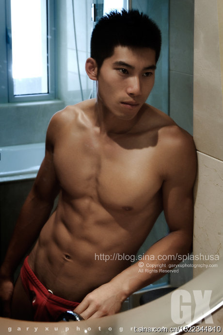 Hot Asian hunks – Hot Beijing Trainer Ren Jia Lian