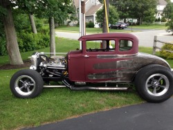 choptop51:  My friend Bob swung by my father’s place on his maiden voyage in this bad ass machine.