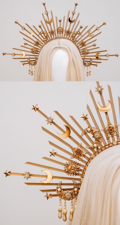 sosuperawesome: Carbickova Crowns on Etsy