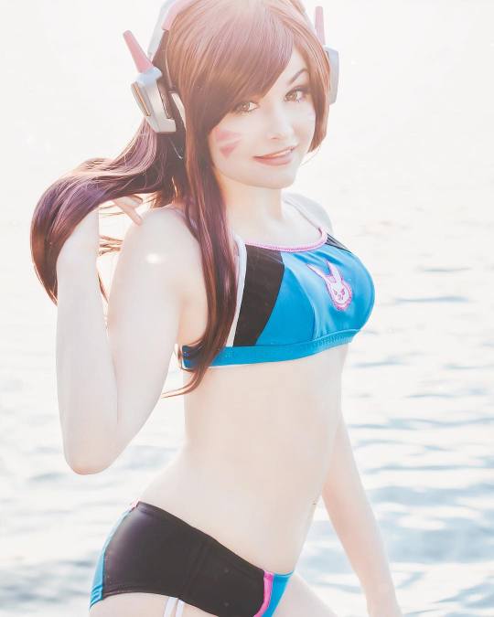 Cosplay, Hentai, and lots of Nudity!
