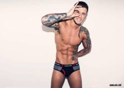 benniedenton:  WELL HELLO Towie’s Dan Osborne !!