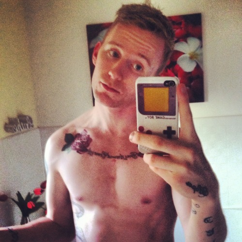 david-lovesit:  realscottishmeat:  Meet Declan from West Lothian. I love his cock.Part 2 up next.  http://david-lovesit.tumblr.com