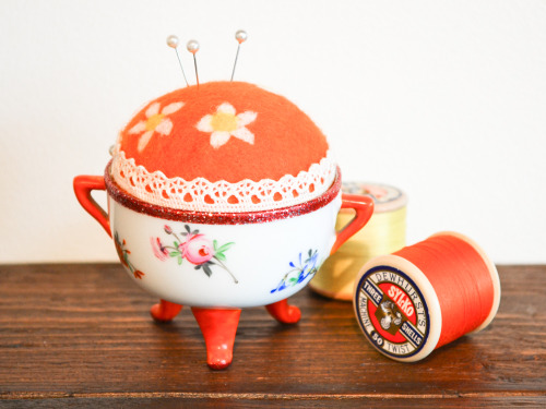 New in my shops today!  Upcycled vintage ceramic pincushion :) www.etsy.com/uk/listing/22813