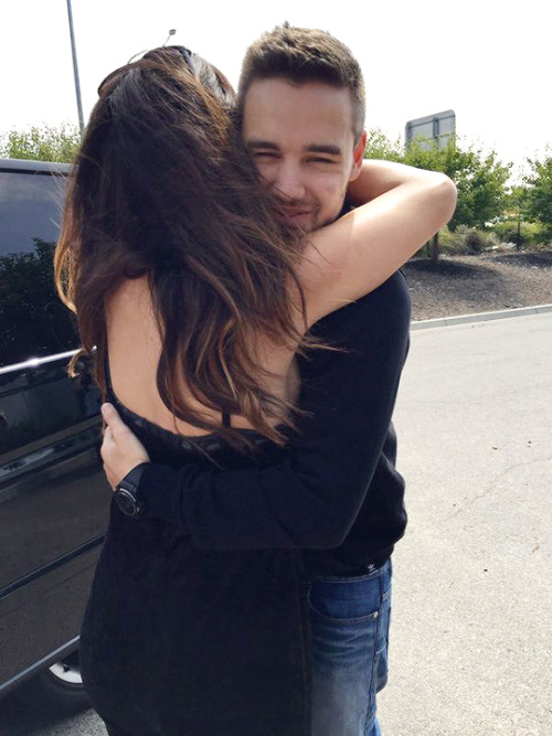 everythingliampayne: helloim_jana: I LOVE YOU SO SO MUCH I LOVE YOUR HUGS MY BABY @Real_Liam_Pa